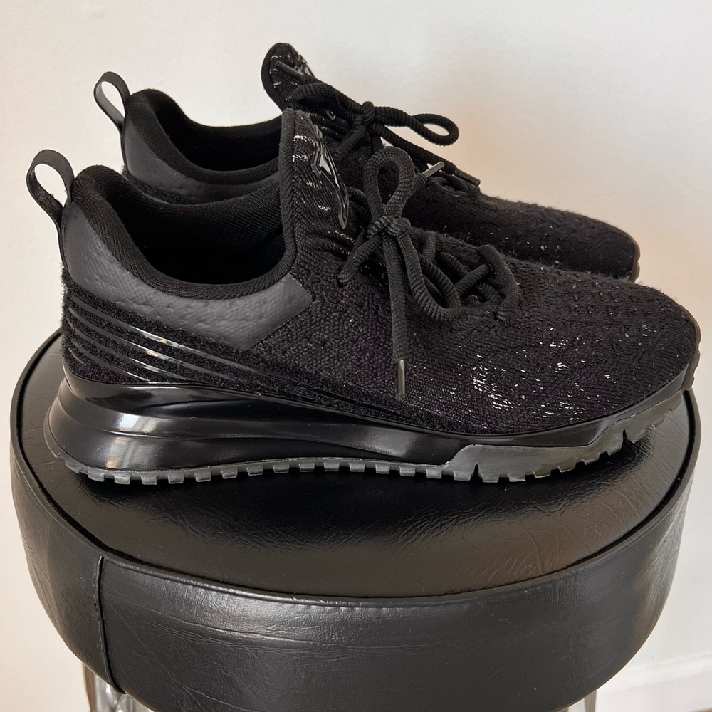 Louis Vuitton Men VNR Sneakers